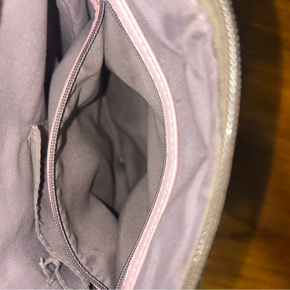 Bass Pro Shops Camo Crossbody Bag with Pink Trim - Picture 12 of 15